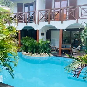 Apartment New House Tropic Paradise With Pool, Willemstad